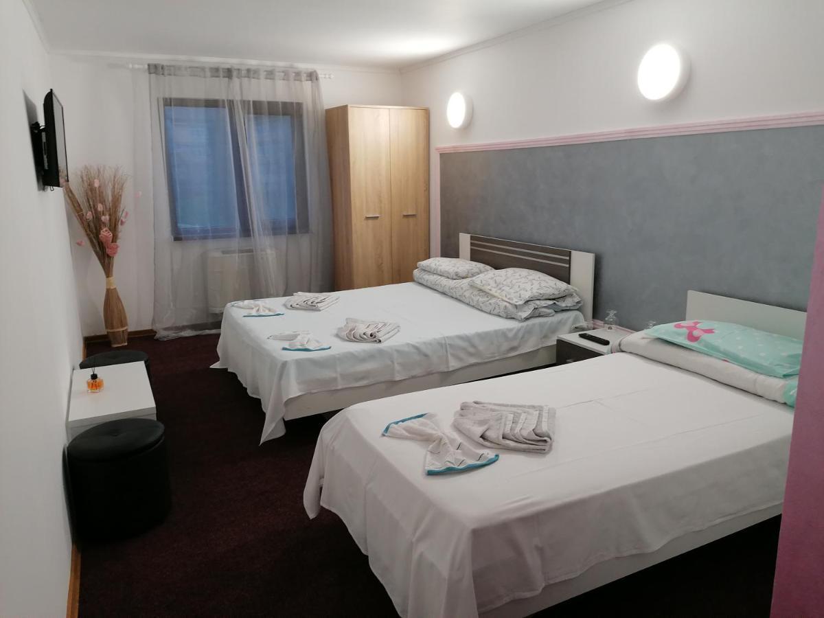 Hotel Hobby Hunedoara Exterior foto