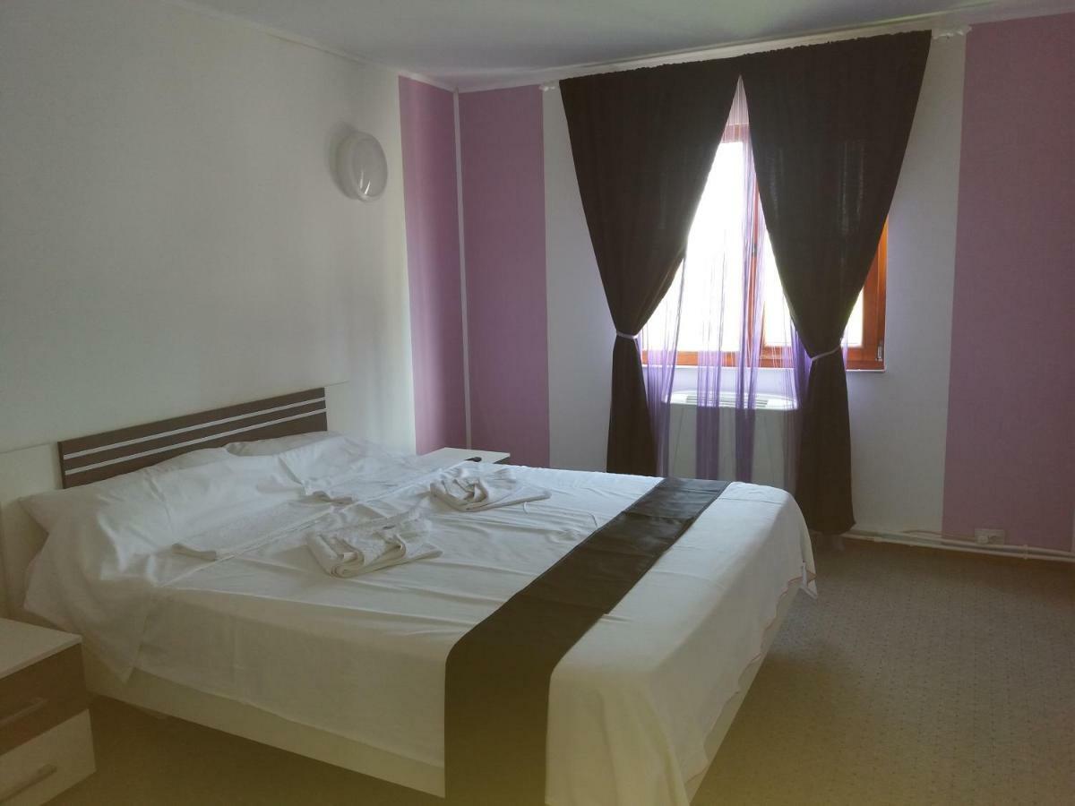 Hotel Hobby Hunedoara Exterior foto